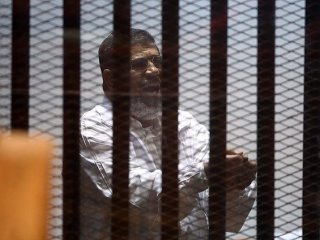 Mursi Savunma Yaptı!