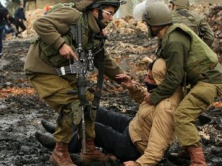 İsrail'de  Cenaze Törenine Müdahale Ettiler