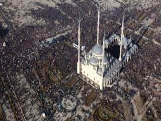 1 Milyon Çeçen Rezilliği Protesto Etti!