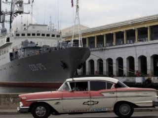 Rus İstihbarat Gemisi Küba'da!