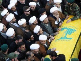 İran İsrail'in Vurduğu Generale Ağlıyor