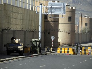 Bakanların Evleri Kuşatıldı