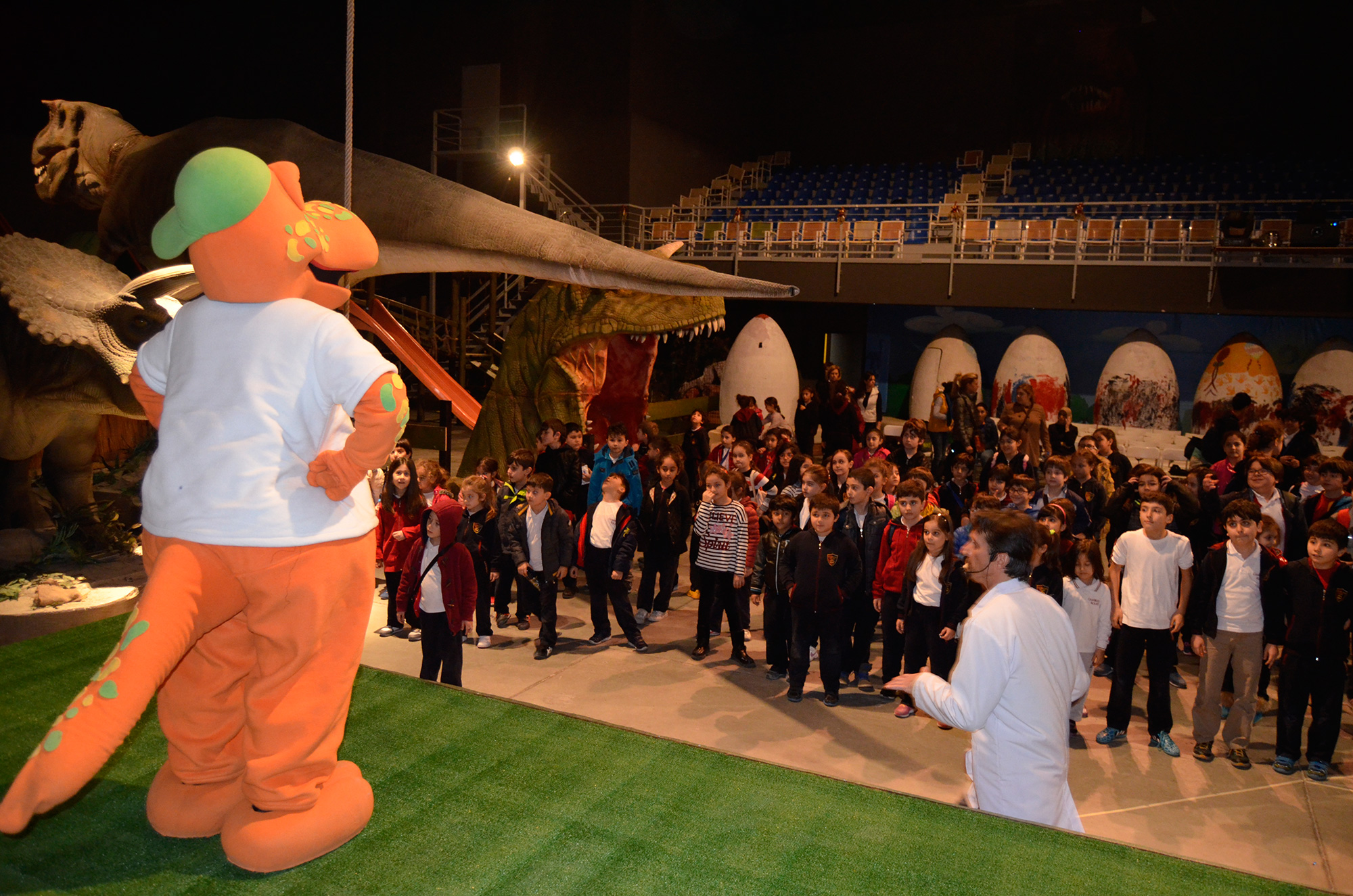 Jurassic Land yarı yıl tatilinde Dinozor çağını deneyimlemek isteyenleri Forum İstanbul’a davet ediyor !