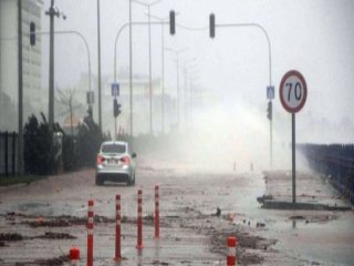 Meteoroloji'den Kuvvetli Yağış Uyarısı