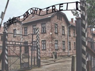 Ölüm Yıl Dönümlerinde Musevileri Anacağız!!!