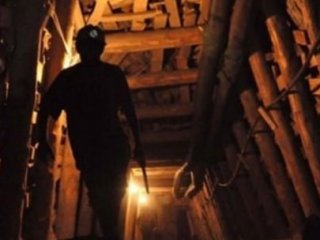 400 Maden İşçisi Mahsur Kaldı