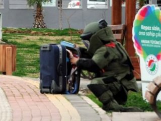 Bomba İmha Polisinin Kuran-ı Kerim Duyarlılığı