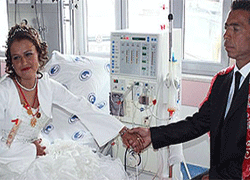 Diyaliz merkezinde nikah