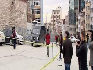 Taksim'de Polise Silahlı Saldırı!