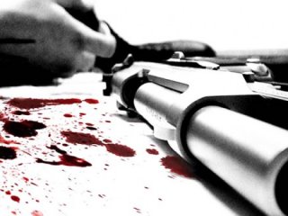 Otobanda Sır Dolu Cinayet