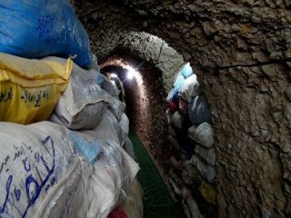 Kuran-ı Kerim İçin Dağı Deldiler