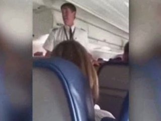 Uçakta Panik: Pilot Kapıda Kaldı