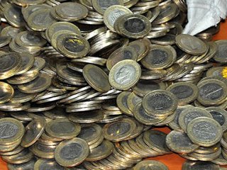 Bir Liralık Banka Masrafını Geri Aldı