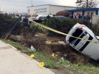 Otomobil Şarampole Yuvarlandı: 1 Ölü