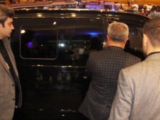 Kılıçdaroğlu Araçta Kilitli Kaldı