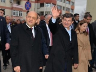 Davutoğlu'ndan Sürpriz Ziyaret