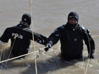 O silahlar nehirde arandı!