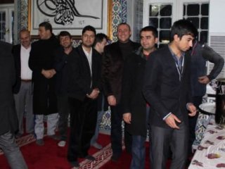 Sabah namazına gelene çorba bedava