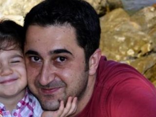 Hoşçakalın' Yazıp, Ortadan Kayboldu