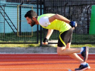 Mekke'ye Koşarak Gidecek