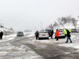 İzmir-Manisa Yolu Ulaşıma Kapandı