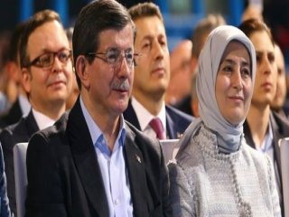 Davutoğlu'nun Eşini De Dinlemişler