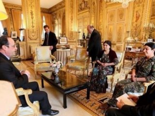 Hollande PKK'yı Elysee Sarayı'nda Ağırladı!