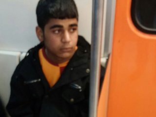 Ayazda Ayakkabısız