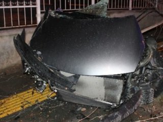 Bu Otomobilden Sağ Çıktılar