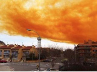 Barcelona'da Kimyasal Patlama