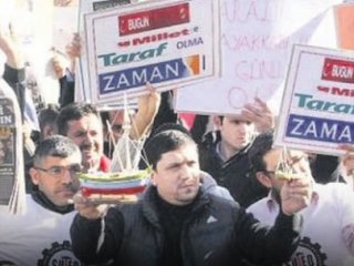 O Göstericiler Polis Çıktı