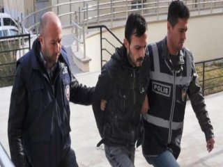 Unutkan Hırsız Kendi Kamerasına Yakalandı