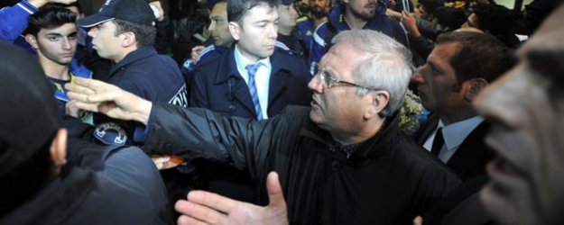 Ortalık Karıştı! Aziz Yıldırım Çılgına Döndü