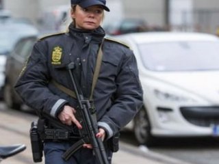 Polis O Saldırganı Öldürdü