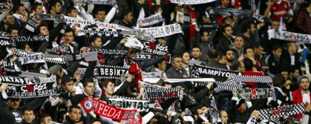 Tribünlerden Özgecan İçin O Pankart Açıldı