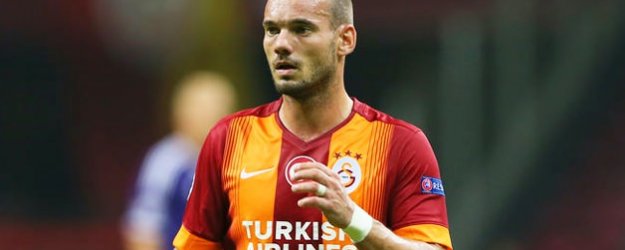 Ayrılık Göründü! Ünlü Hoca Sneijder'i Açıkladı