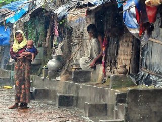 Arakanlıların Kimlikleri İptal Ediliyor