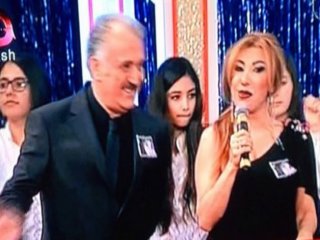 Özgecan Fotoğrafıyla Göbek Attılar!