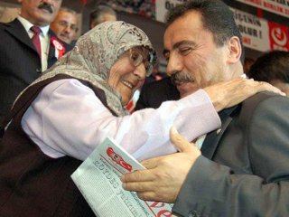 İşte Muhsin Yazıcıoğlu'nun Annesine Yazdığı Mektup