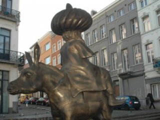 Nasreddin Hoca'nın Kolunu Kırdılar!