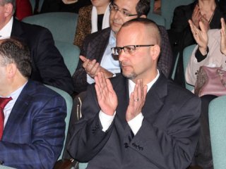 İlk Gayrimüslim Aday Adayı