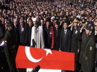 Şah Fırat Şehidi Son Yolculuğuna Uğurlandı