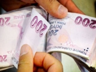 Bakanlıkta maaş vurgunu!