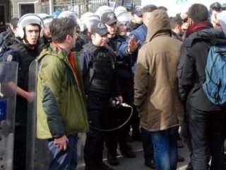 Üniversitede Satırlı Saldırı