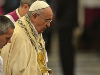 Papa'nın Gizli E-Maili Basına Sızdı!