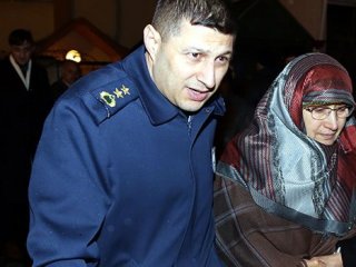 Şehit Binbaşının Babaevi Yasta