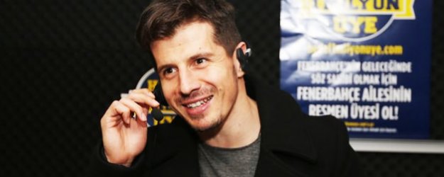 Emre'den Burak Yılmaz'a Sürpriz Telefon