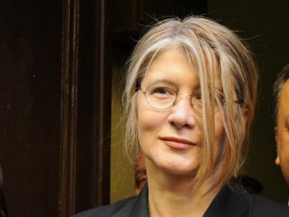 Emine'yi 20 Kişi Dinledi!