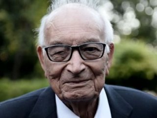 Yaşar Kemal Hayatını Kaybetti