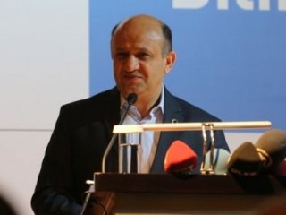 "Mayınlı Tarlada Yürüyoruz"